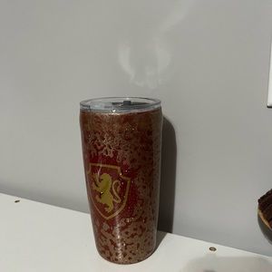 Gryffindor glow in the dark tumbler